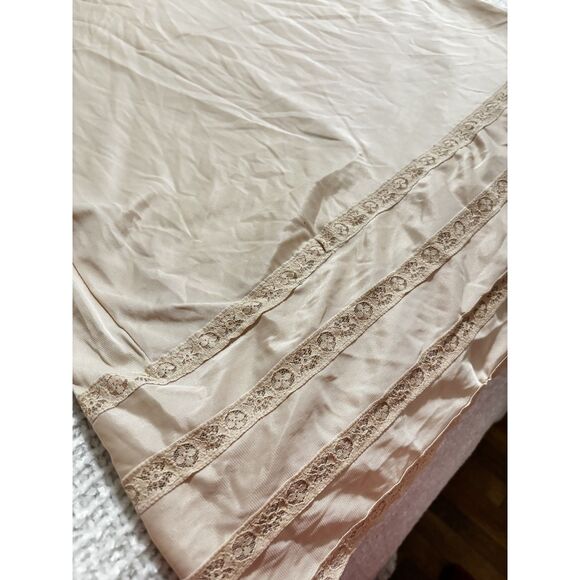 Goddard Artemis Vtg Full Slip Size 32 Beige Nylon Lace Trim Lingerie Quiet Lux - Picture 2 of 6